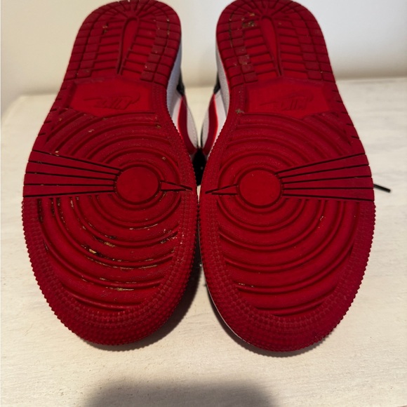 Air Jordan 1 low (GS) - Picture 4 of 4